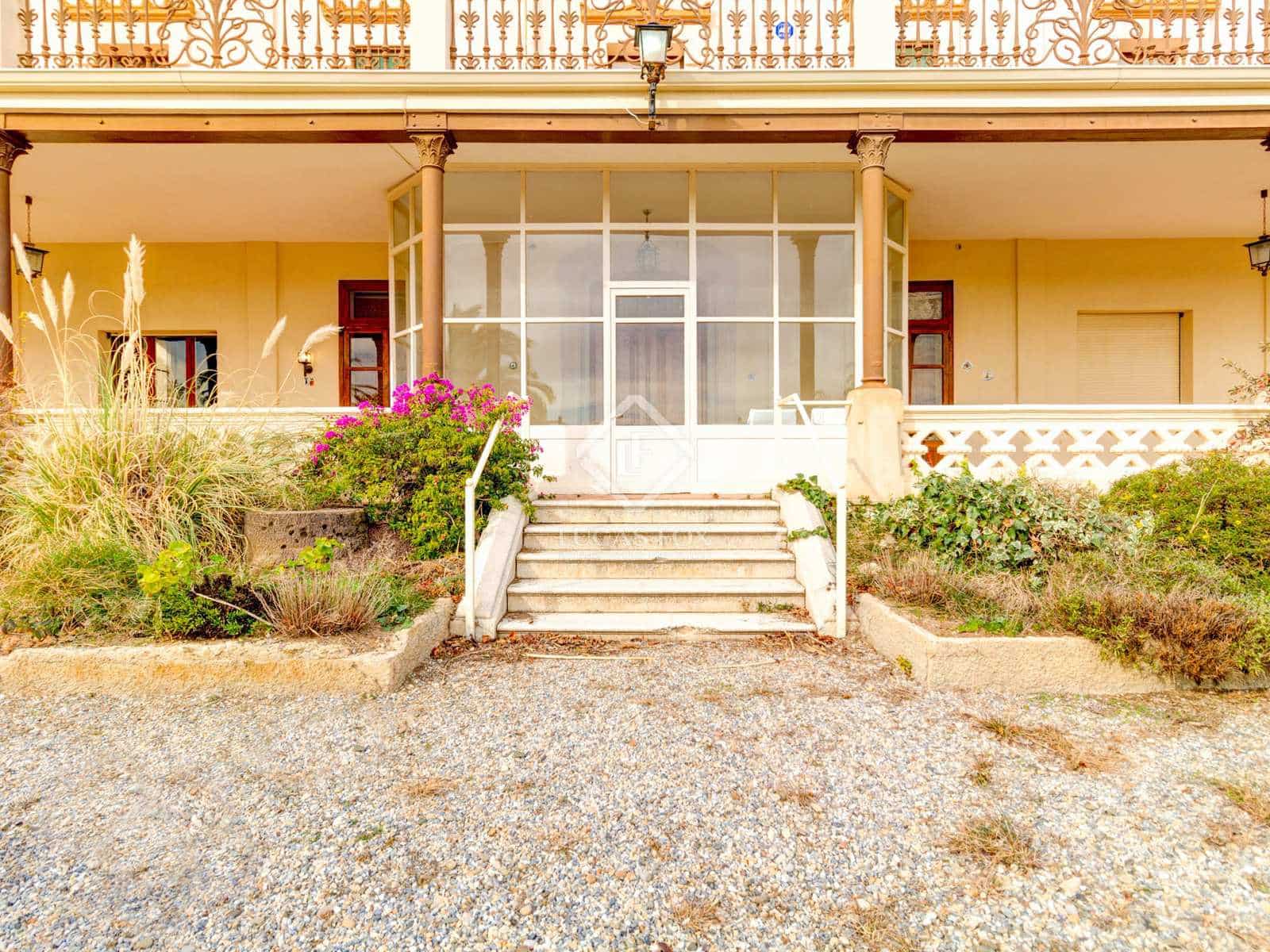 17 bedroom Villa for sale in Valls with garage - € 595,000 (Ref: 7366904)