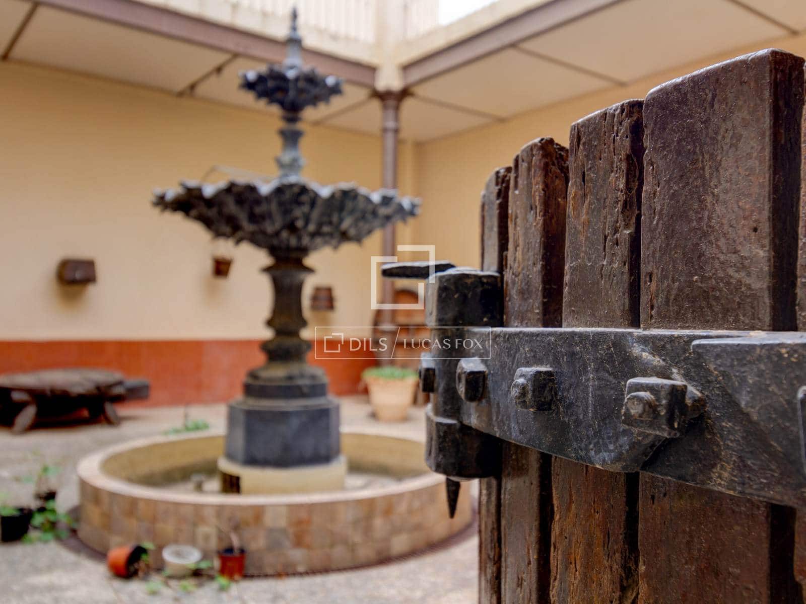 17 bedroom Villa for sale in Valls with garage - € 595,000 (Ref: 7366904)