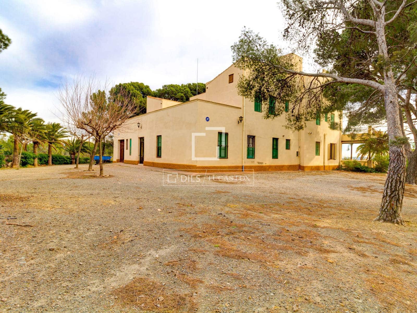 17 bedroom Villa for sale in Valls with garage - € 595,000 (Ref: 7366904)