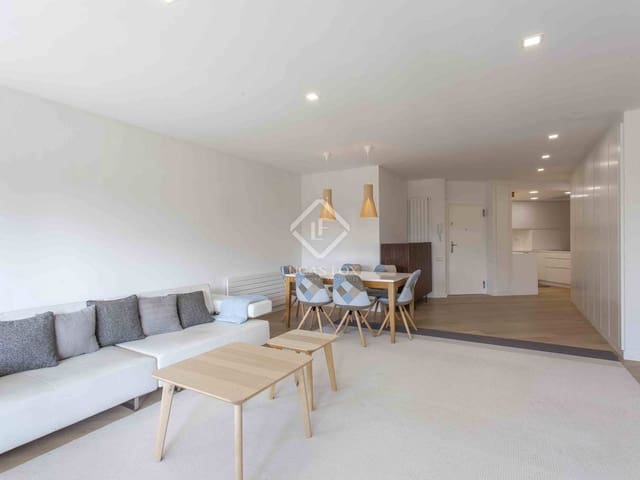 Appartement de 4 chambres à louer à Valence ville - 4 500 € (Ref: 7383157)