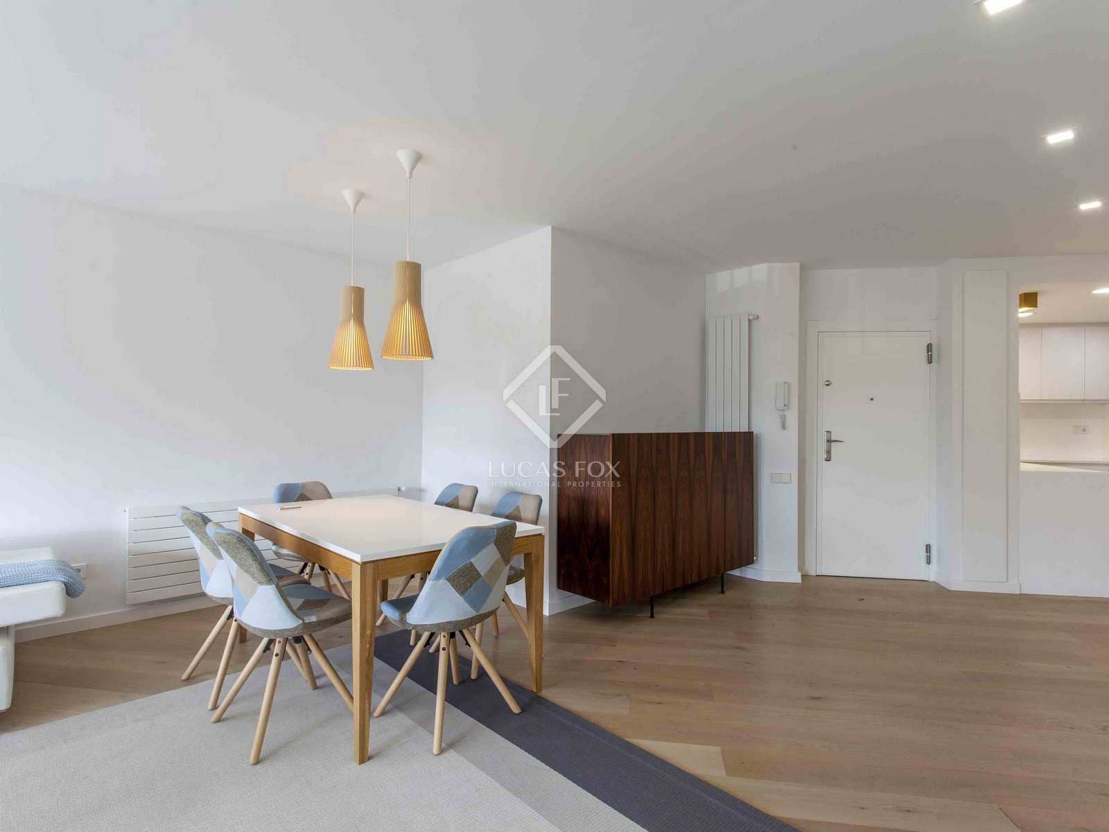 Appartement de 4 chambres à louer à Valence ville - 4 500 € (Ref: 7383157)