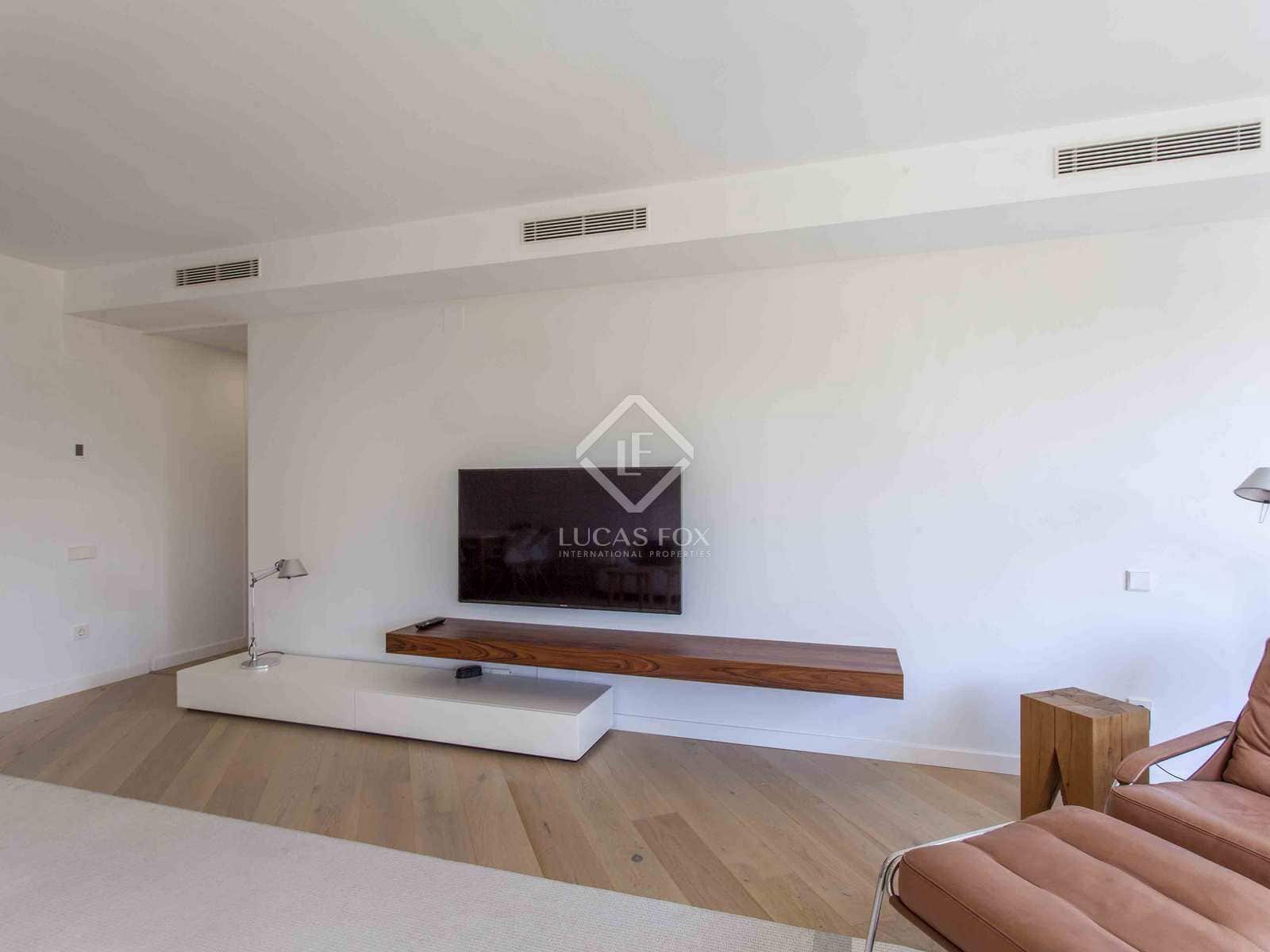 Appartement de 4 chambres à louer à Valence ville - 4 500 € (Ref: 7383157)