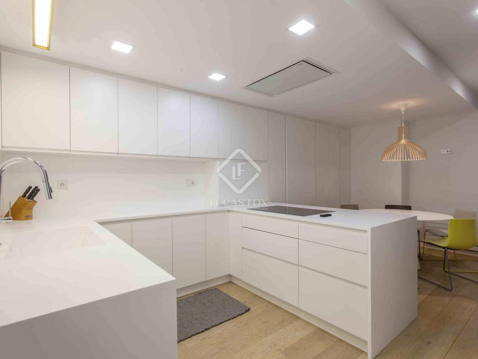 Appartement de 4 chambres à louer à Valence ville - 4 500 € (Ref: 7383157)