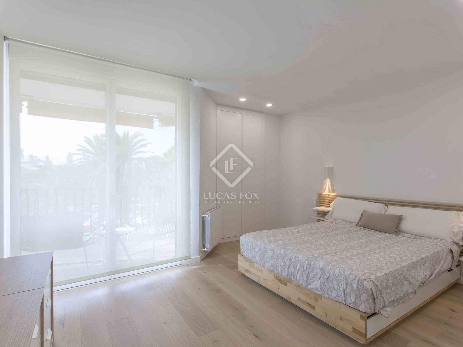 Appartement de 4 chambres à louer à Valence ville - 4 500 € (Ref: 7383157)