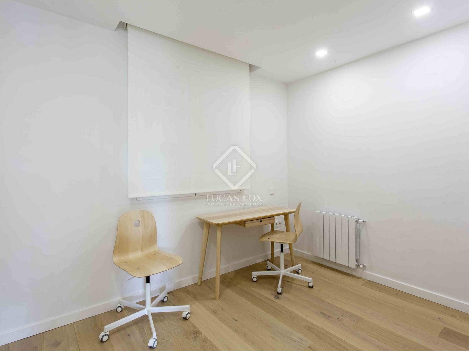 Appartement de 4 chambres à louer à Valence ville - 4 500 € (Ref: 7383157)