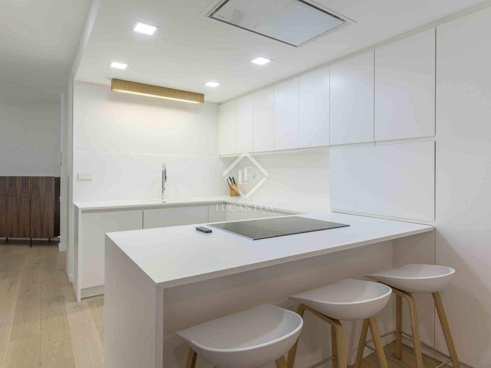 Appartement de 4 chambres à louer à Valence ville - 4 500 € (Ref: 7383157)