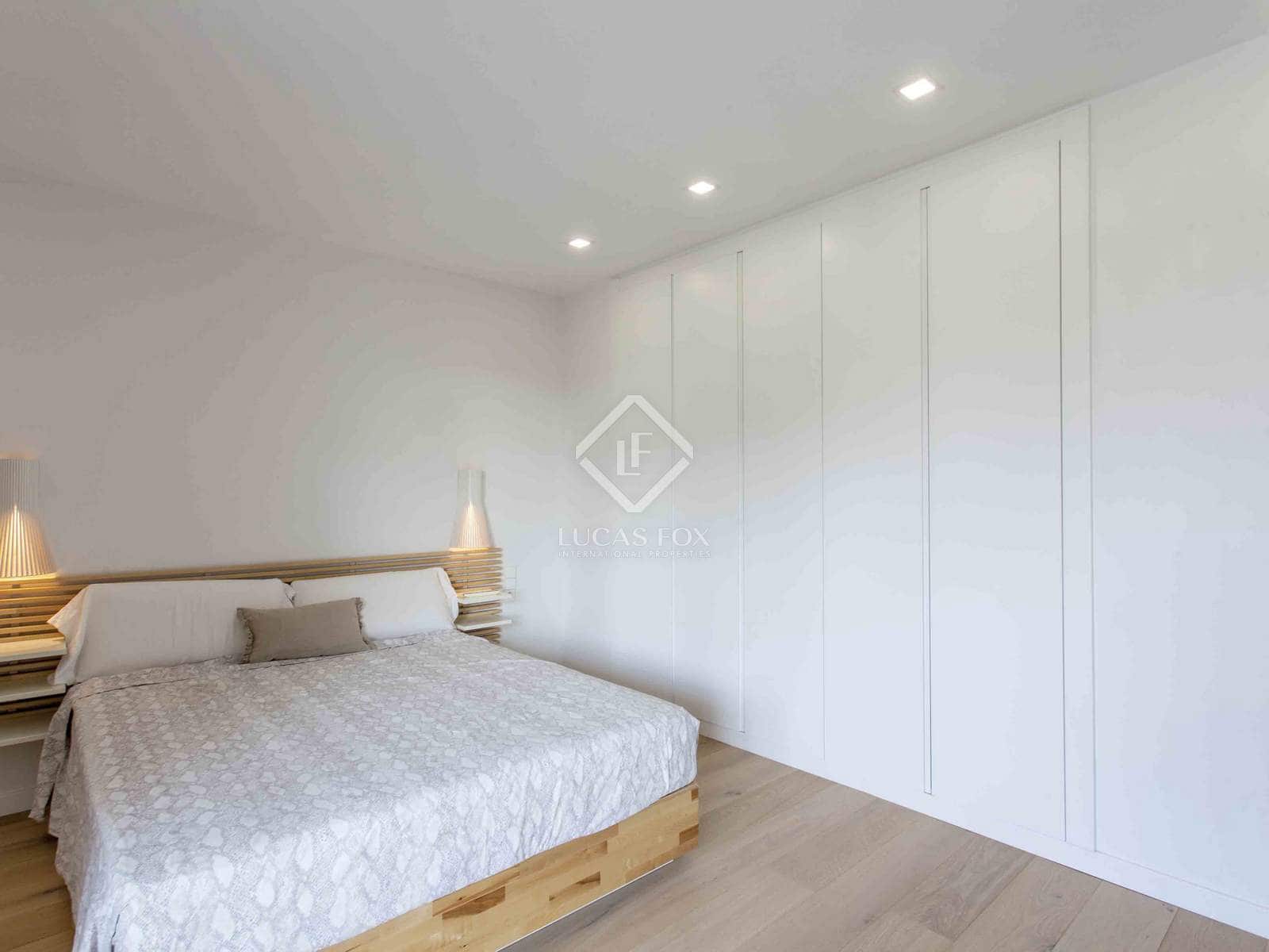 Appartement de 4 chambres à louer à Valence ville - 4 500 € (Ref: 7383157)