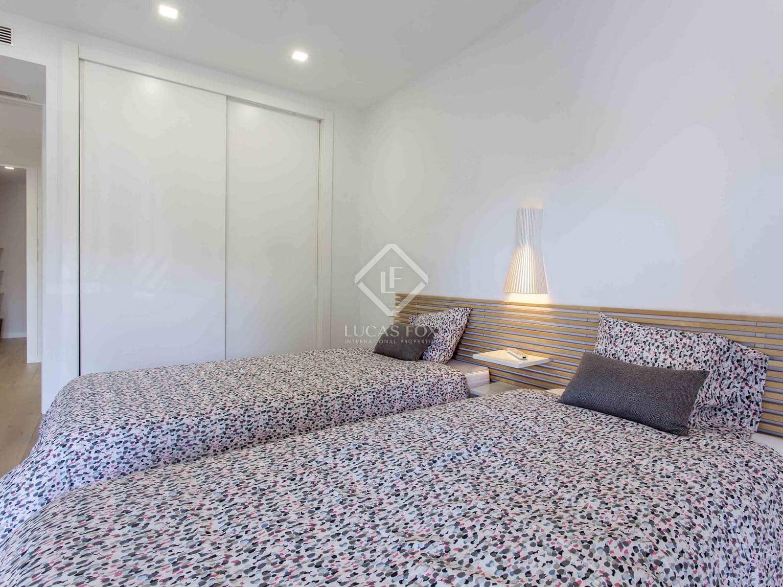 Appartement de 4 chambres à louer à Valence ville - 4 500 € (Ref: 7383157)