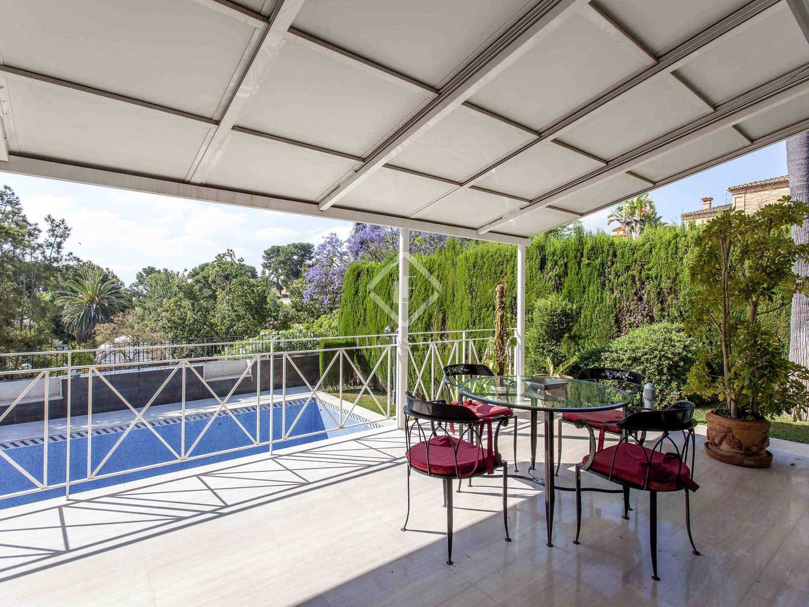 Chalet de 5 habitaciones en Godella en venta con piscina garaje - 1.200.000 € (Ref: 7385823)