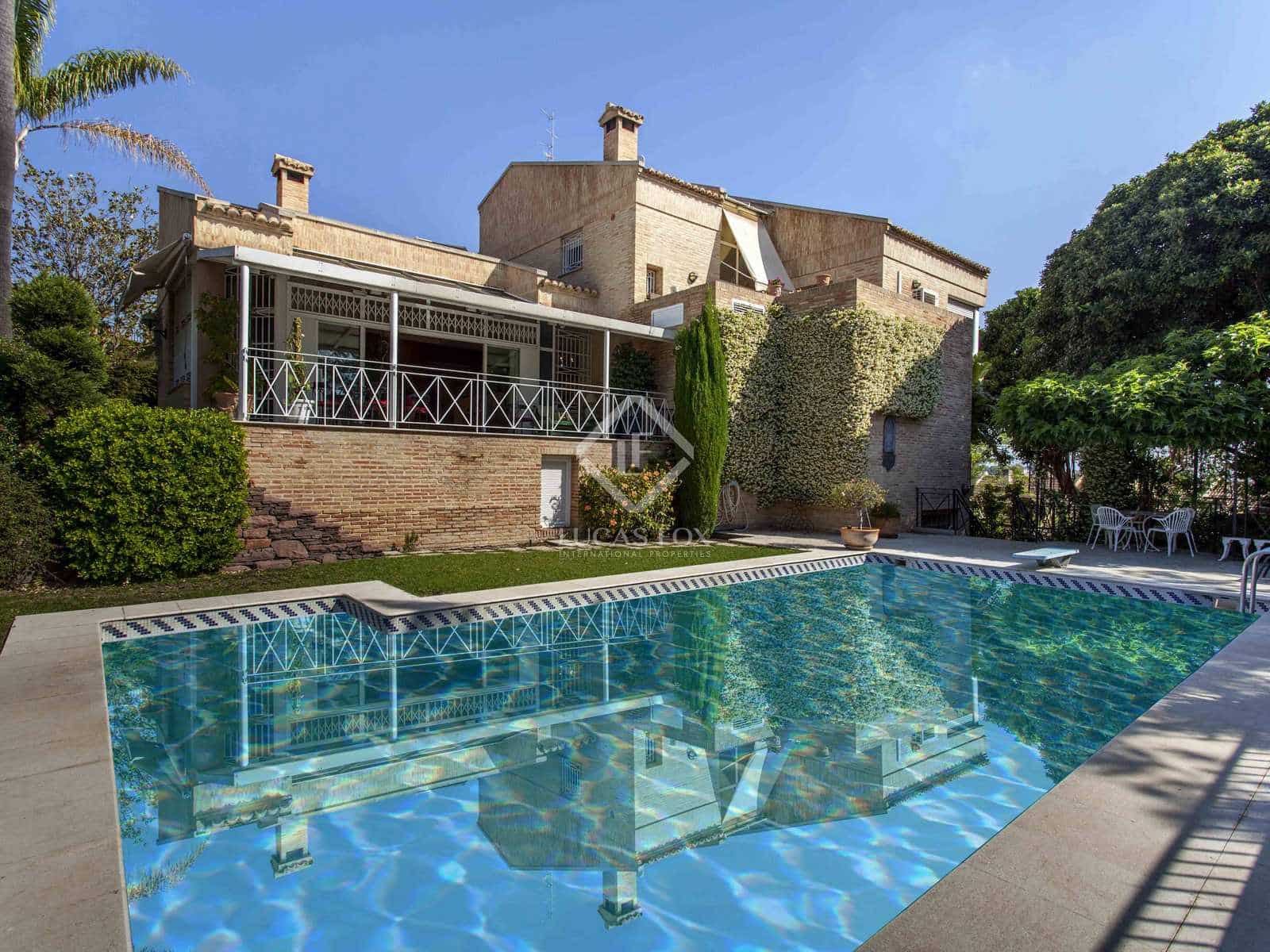 Chalet de 5 habitaciones en Godella en venta con piscina garaje - 1.200.000 € (Ref: 7385823)