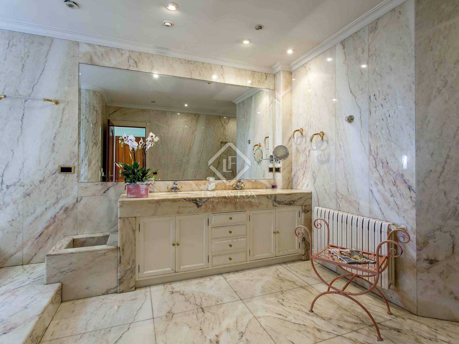 Chalet de 5 habitaciones en Godella en venta con piscina garaje - 1.200.000 € (Ref: 7385823)