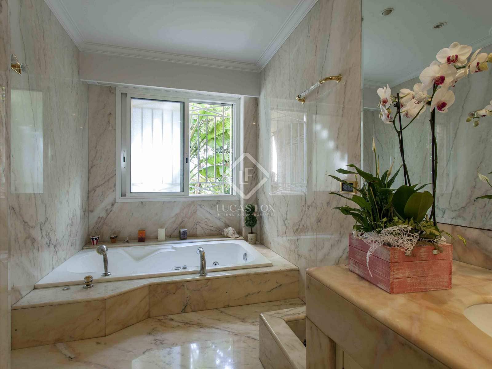 Chalet de 5 habitaciones en Godella en venta con piscina garaje - 1.200.000 € (Ref: 7385823)