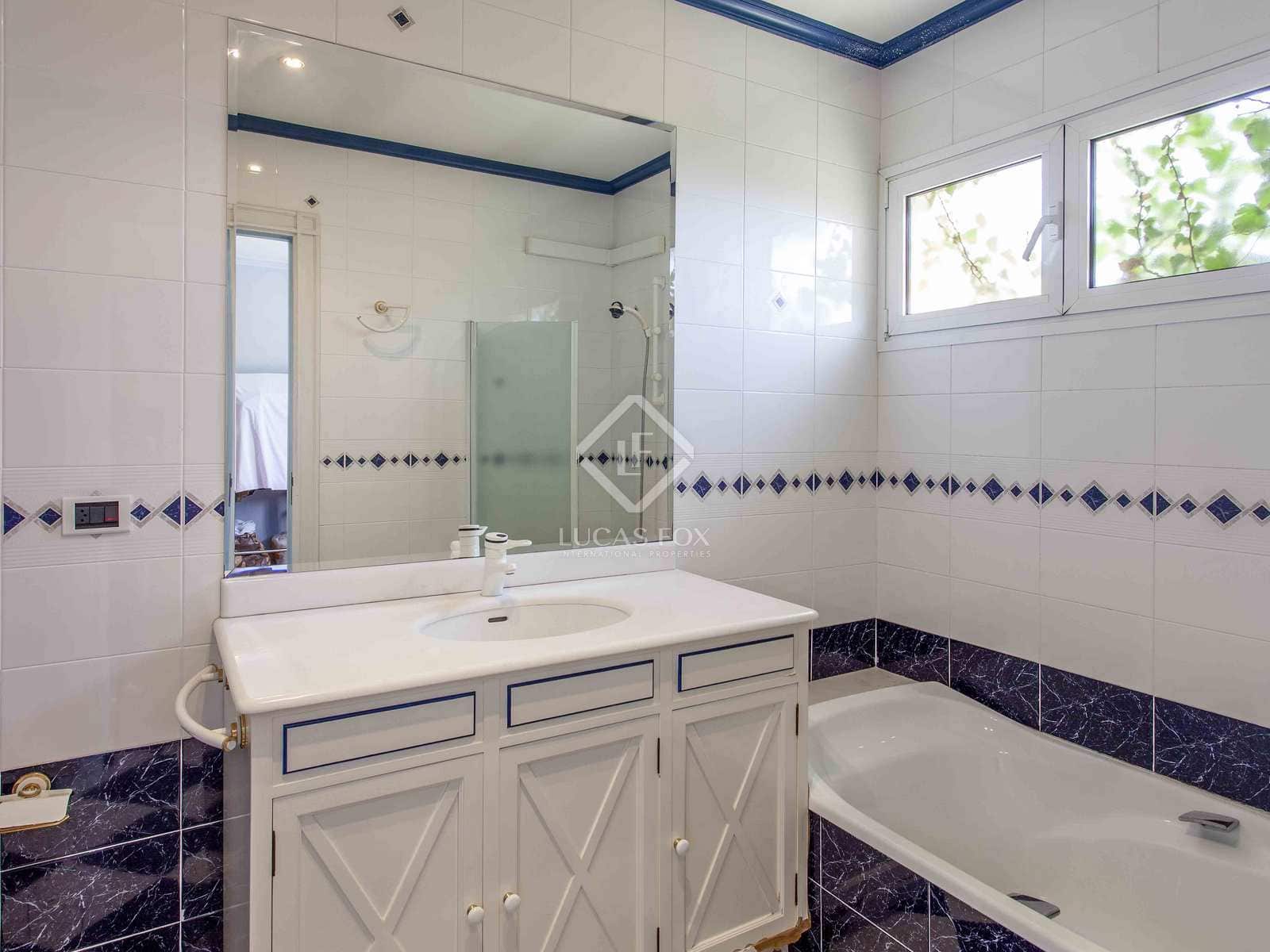 Chalet de 5 habitaciones en Godella en venta con piscina garaje - 1.200.000 € (Ref: 7385823)