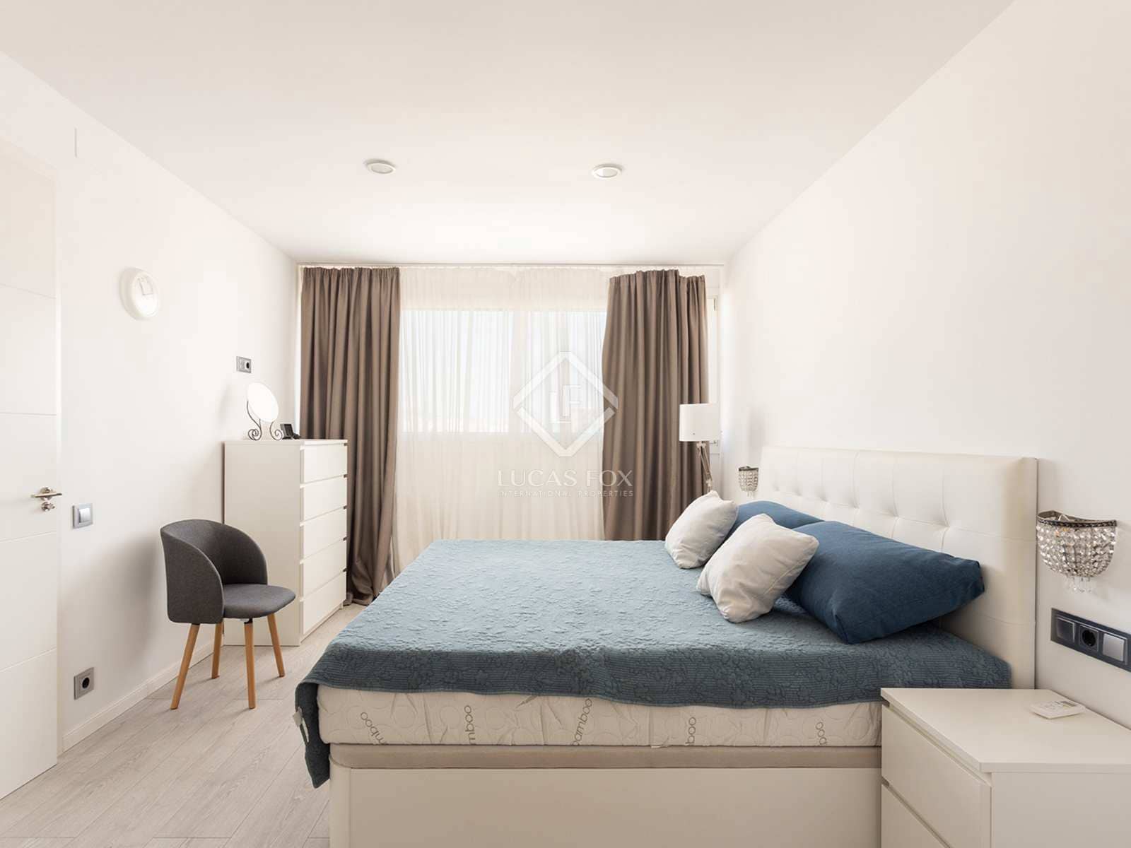 2 bedroom Penthouse for rent in Barcelona city - € 2,300 (Ref: 7394051)