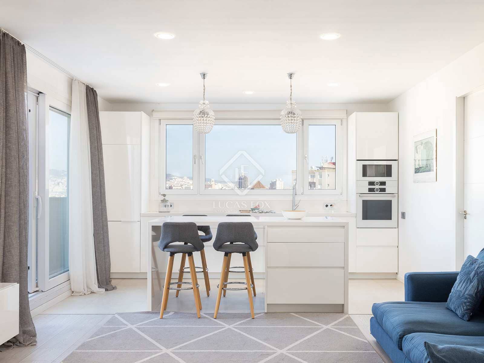 2 bedroom Penthouse for rent in Barcelona city - € 2,300 (Ref: 7394051)