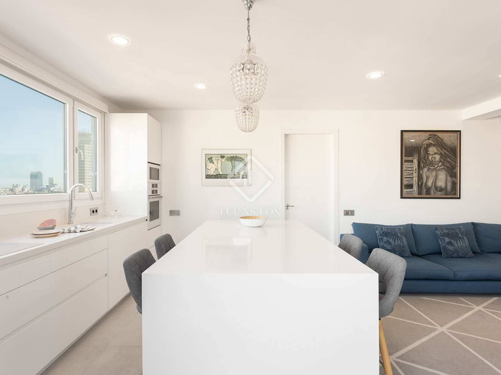 2 bedroom Penthouse for rent in Barcelona city - € 2,300 (Ref: 7394051)
