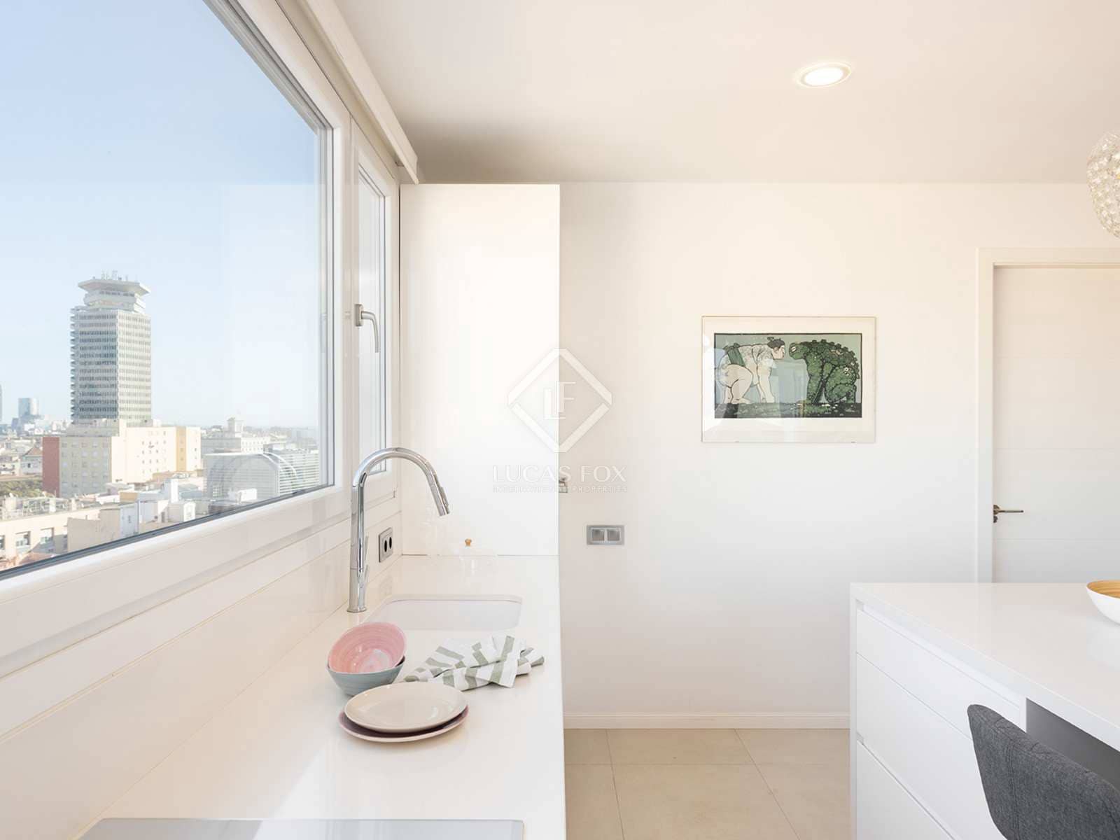 2 bedroom Penthouse for rent in Barcelona city - € 2,300 (Ref: 7394051)