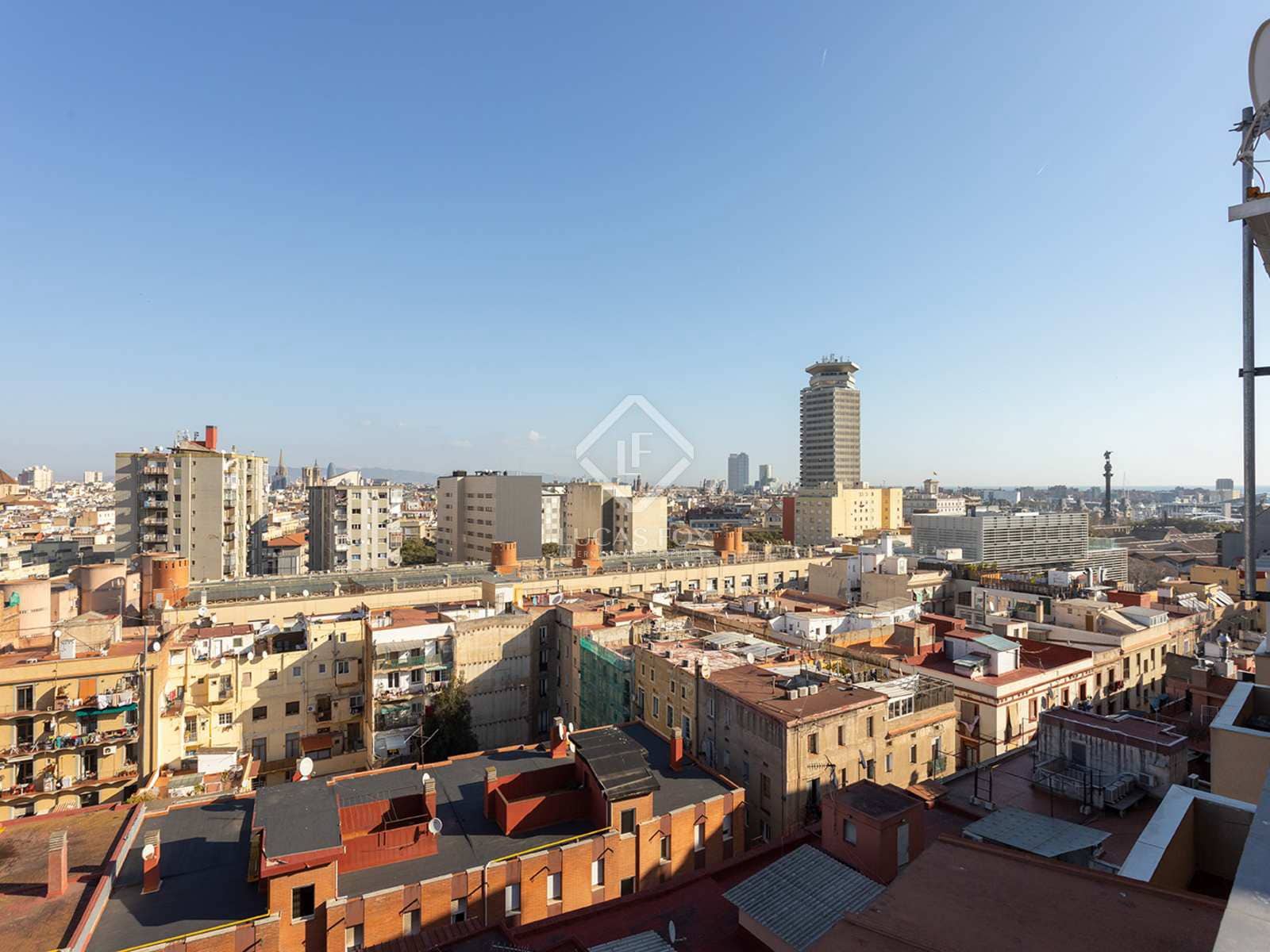 2 bedroom Penthouse for rent in Barcelona city - € 2,300 (Ref: 7394051)