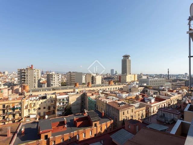 2 bedroom Penthouse for rent in Barcelona city - € 2,300 (Ref: 7394051)