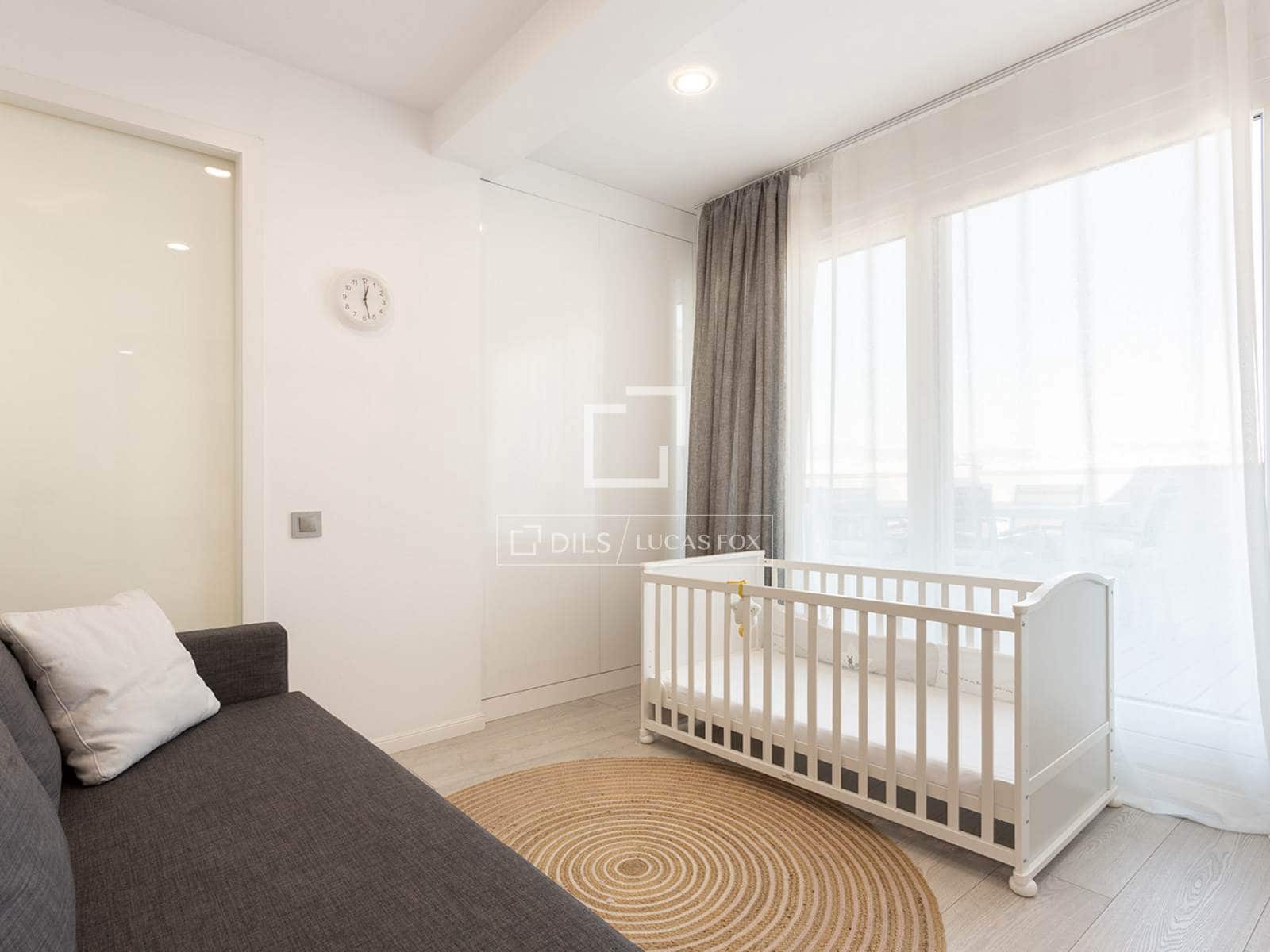 2 bedroom Penthouse for rent in Barcelona city - € 2,300 (Ref: 7394051)