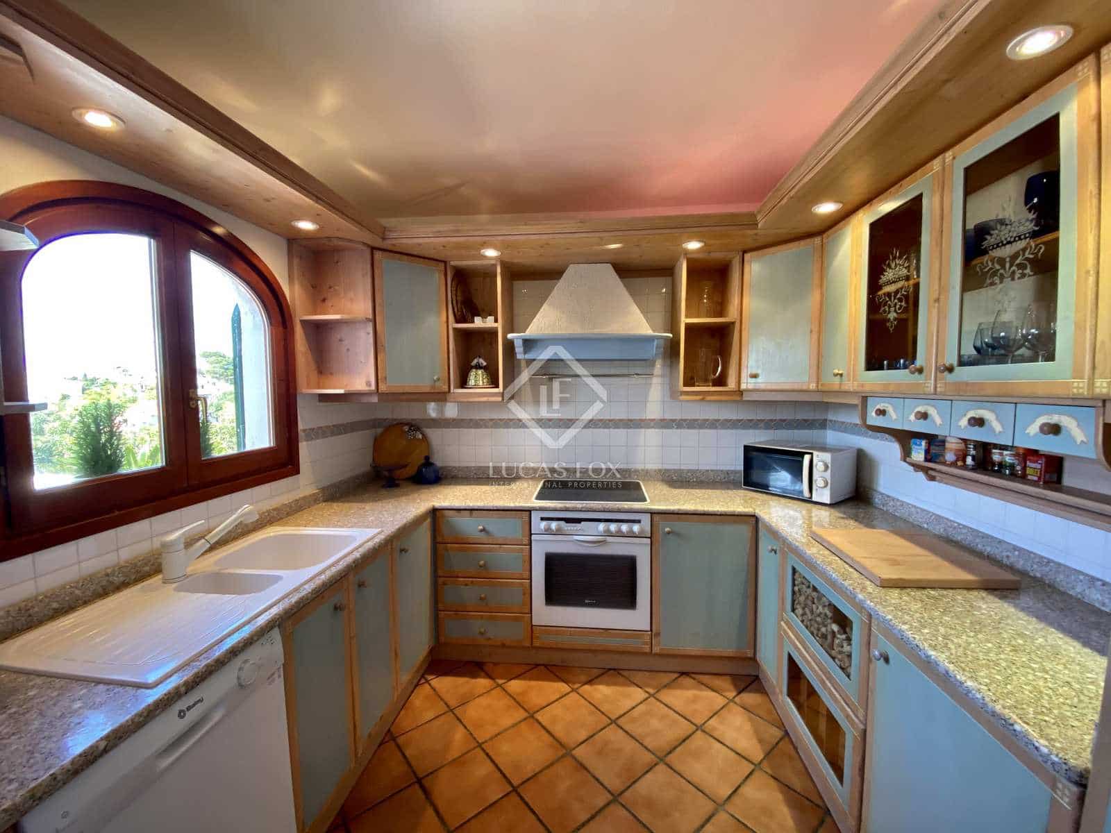 Villa/Maison de 3 chambres à louer à Ciutadella de Menorca avec piscine garage - 14 725 € (Ref: 7394058)