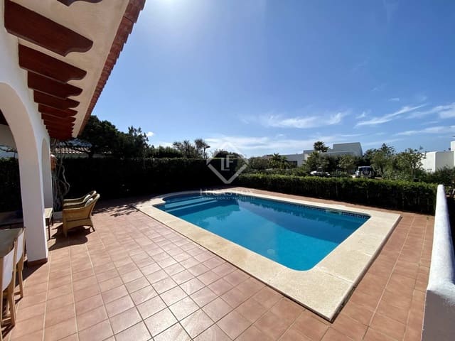 Villa/Maison de 3 chambres à louer à Ciutadella de Menorca avec piscine garage - 14 725 € (Ref: 7394058)