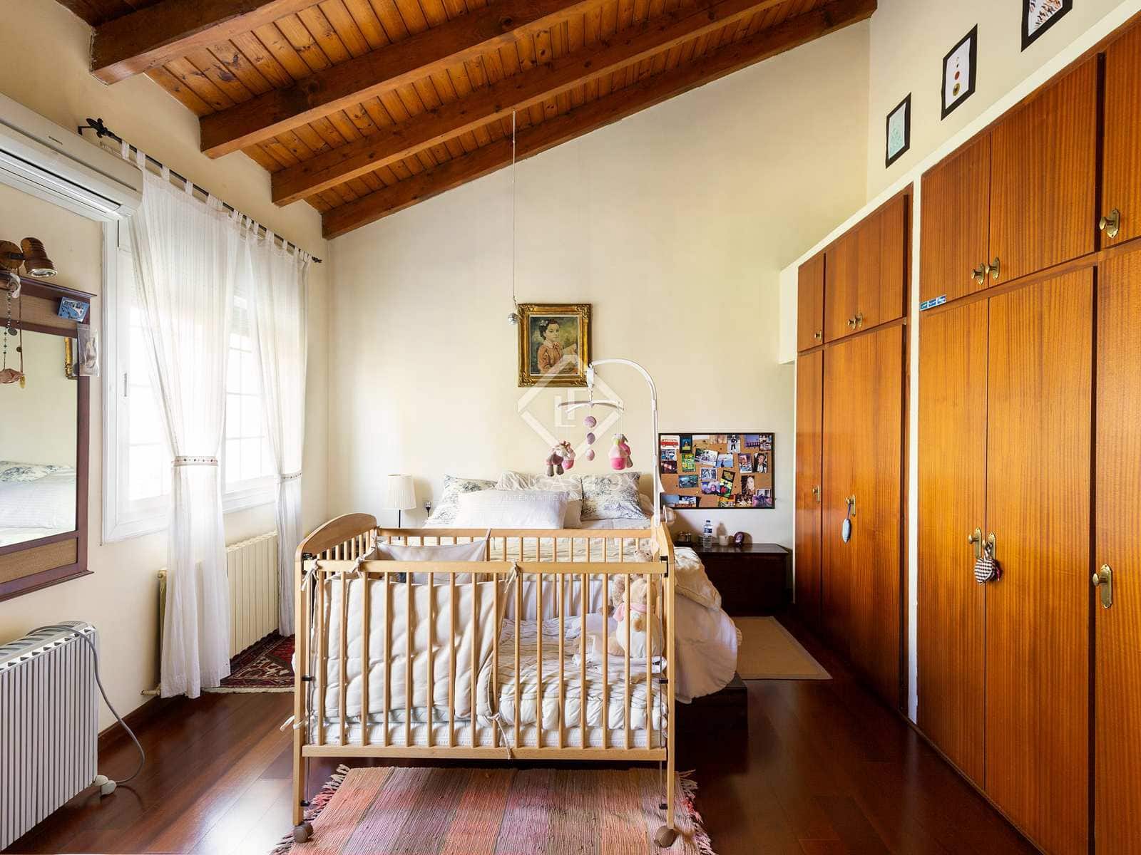 Chalet de 7 habitaciones en Sant Cugat del Vallès en venta con piscina garaje - 2.200.000 € (Ref: 7394061)