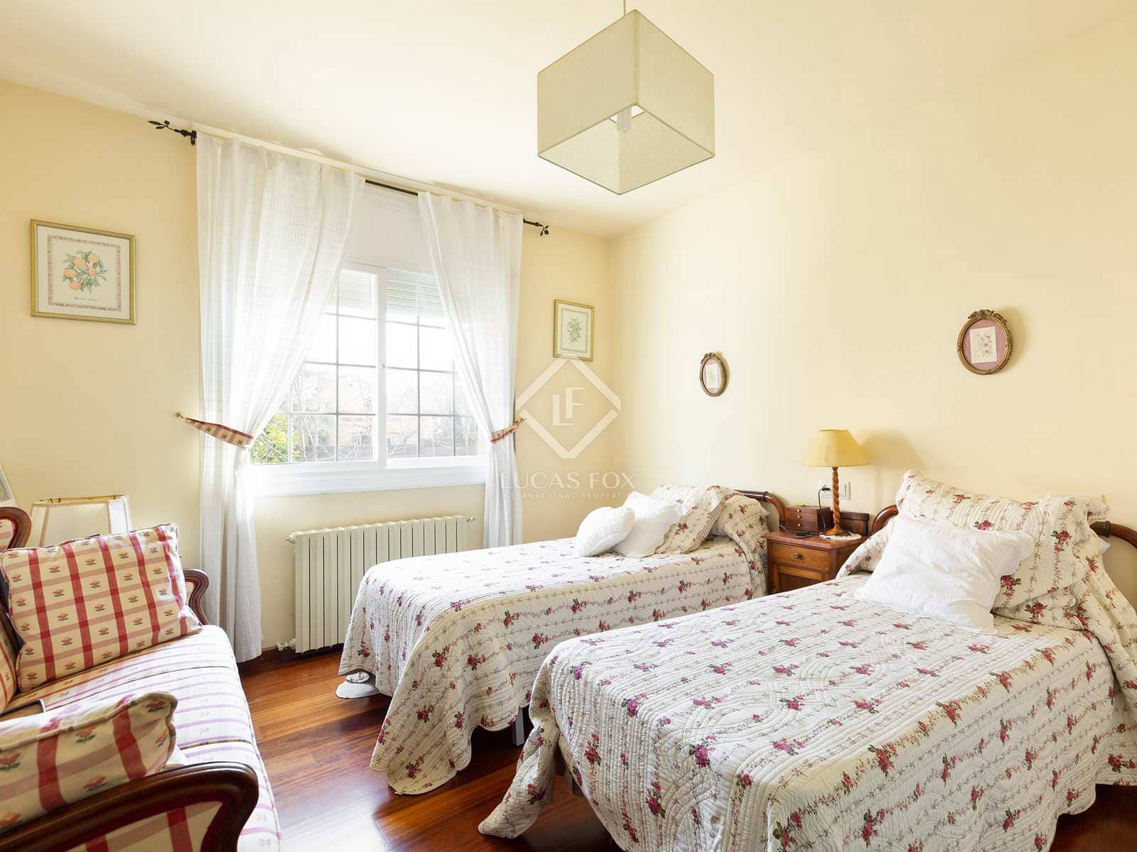 Chalet de 7 habitaciones en Sant Cugat del Vallès en venta con piscina garaje - 2.200.000 € (Ref: 7394061)