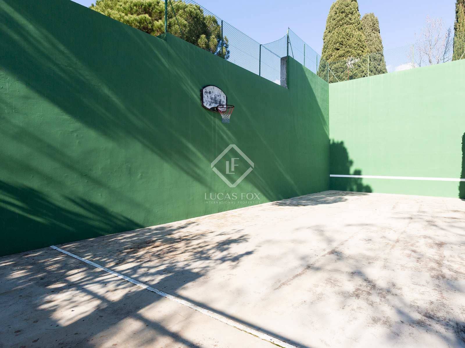 Chalet de 7 habitaciones en Sant Cugat del Vallès en venta con piscina garaje - 2.200.000 € (Ref: 7394061)