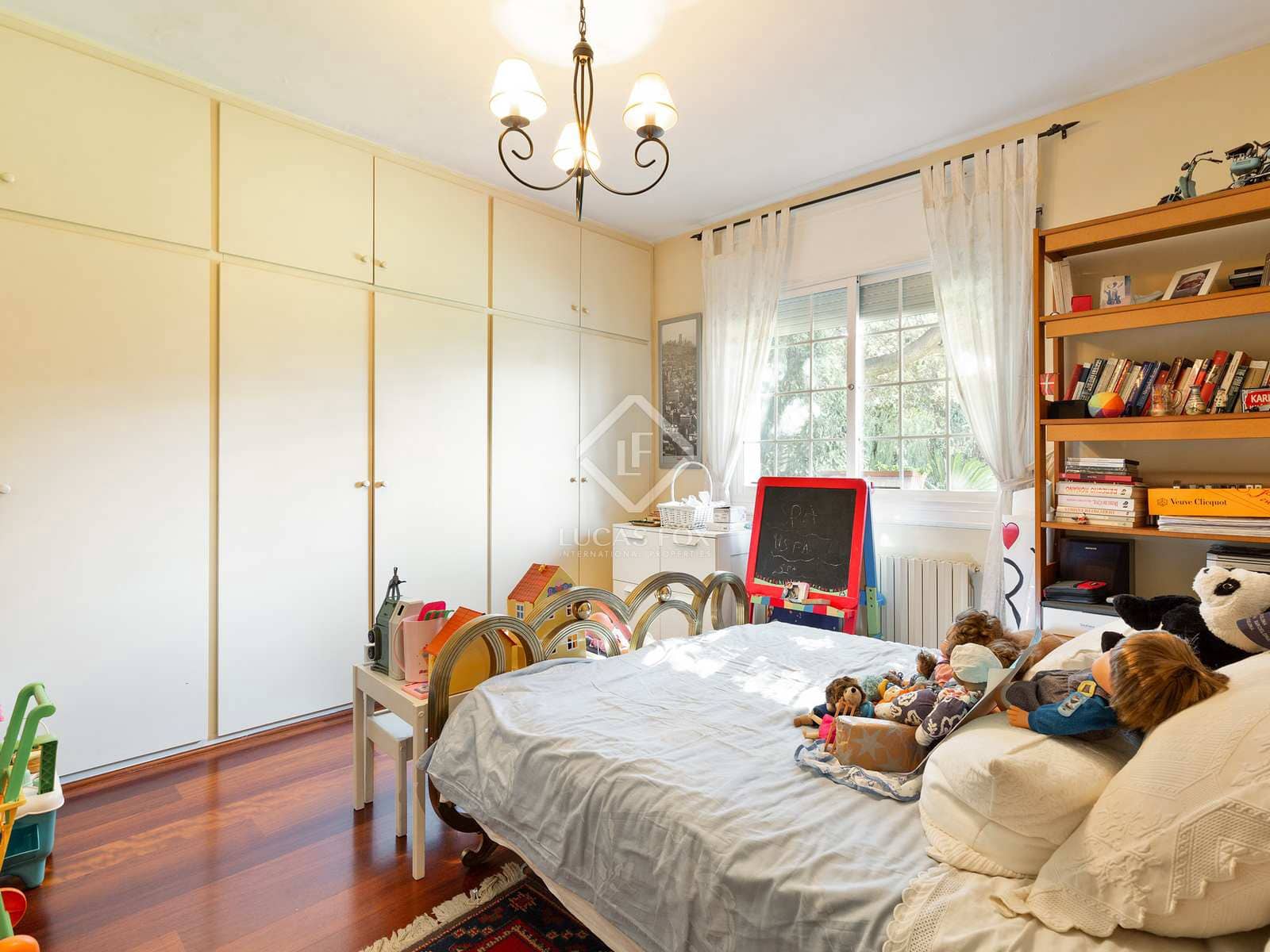 Chalet de 7 habitaciones en Sant Cugat del Vallès en venta con piscina garaje - 2.200.000 € (Ref: 7394061)