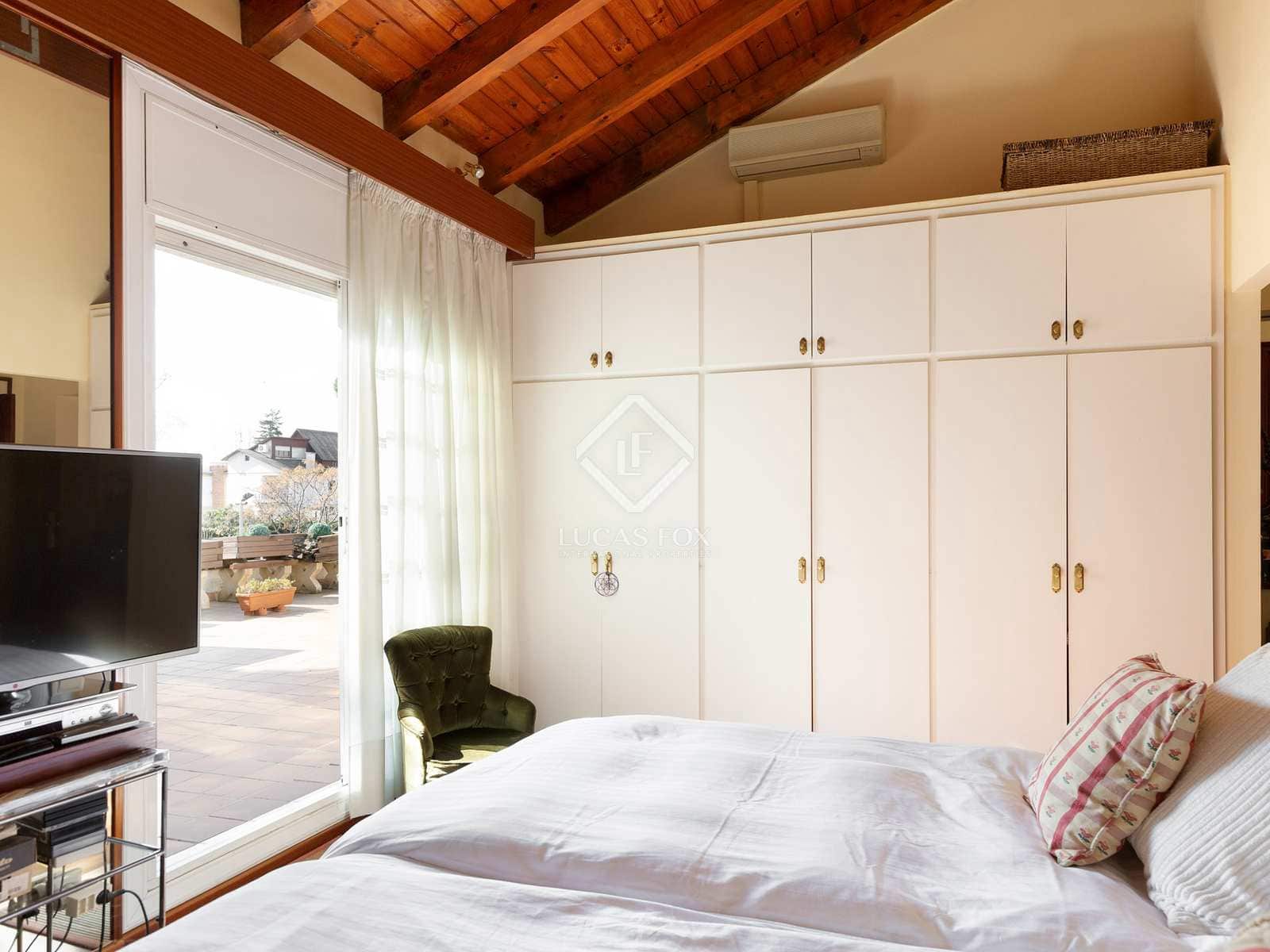 Chalet de 7 habitaciones en Sant Cugat del Vallès en venta con piscina garaje - 2.200.000 € (Ref: 7394061)