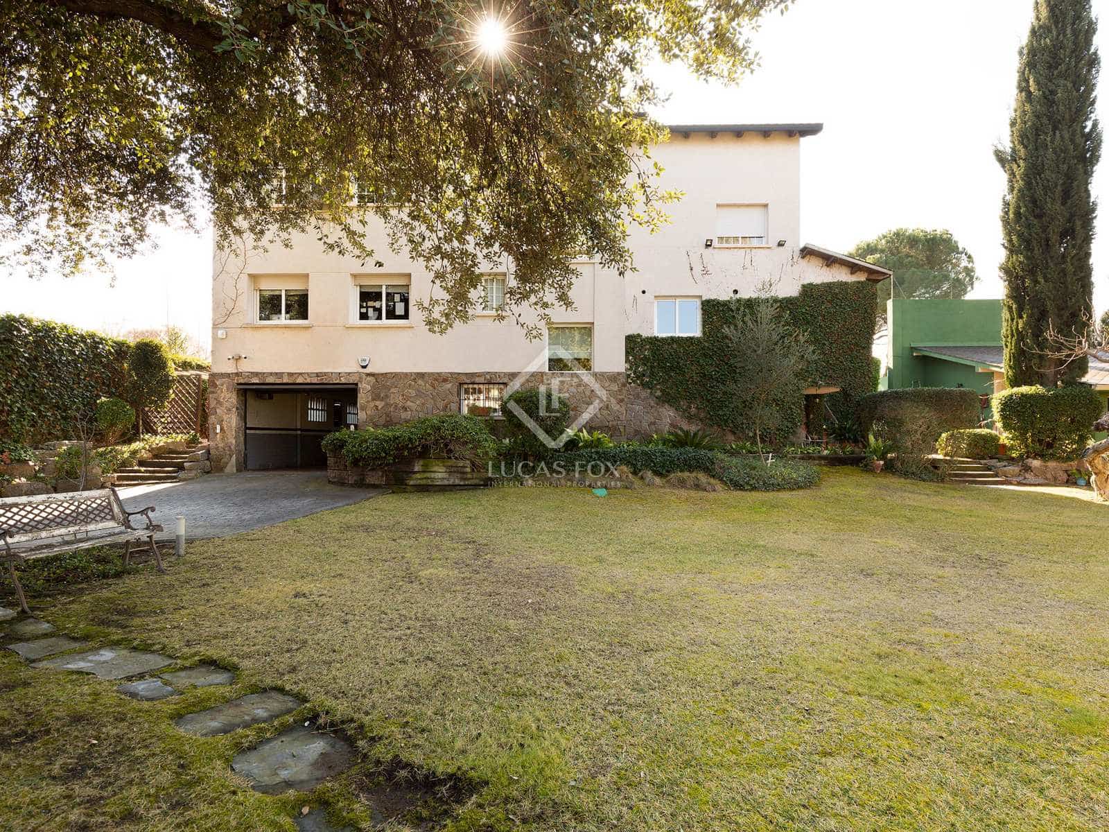 Chalet de 7 habitaciones en Sant Cugat del Vallès en venta con piscina garaje - 2.200.000 € (Ref: 7394061)