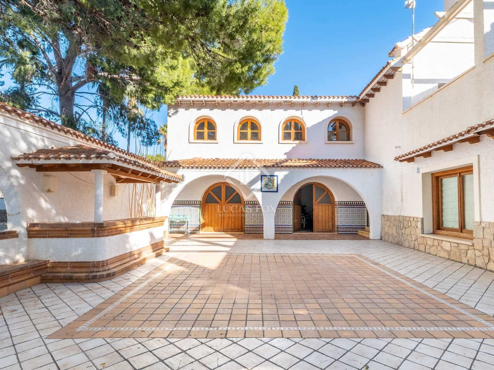 8 soveværelse Finca/Landehus til salg i Novelda med swimmingpool - € 6.000.000 (Ref: 7396570)