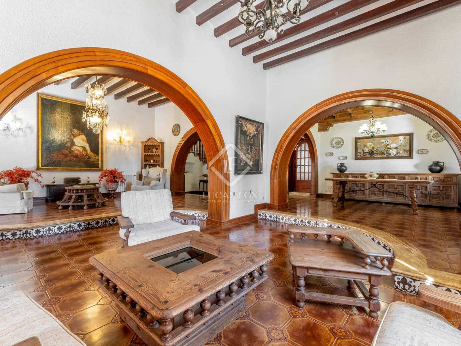 8 soveværelse Finca/Landehus til salg i Novelda med swimmingpool - € 6.000.000 (Ref: 7396570)