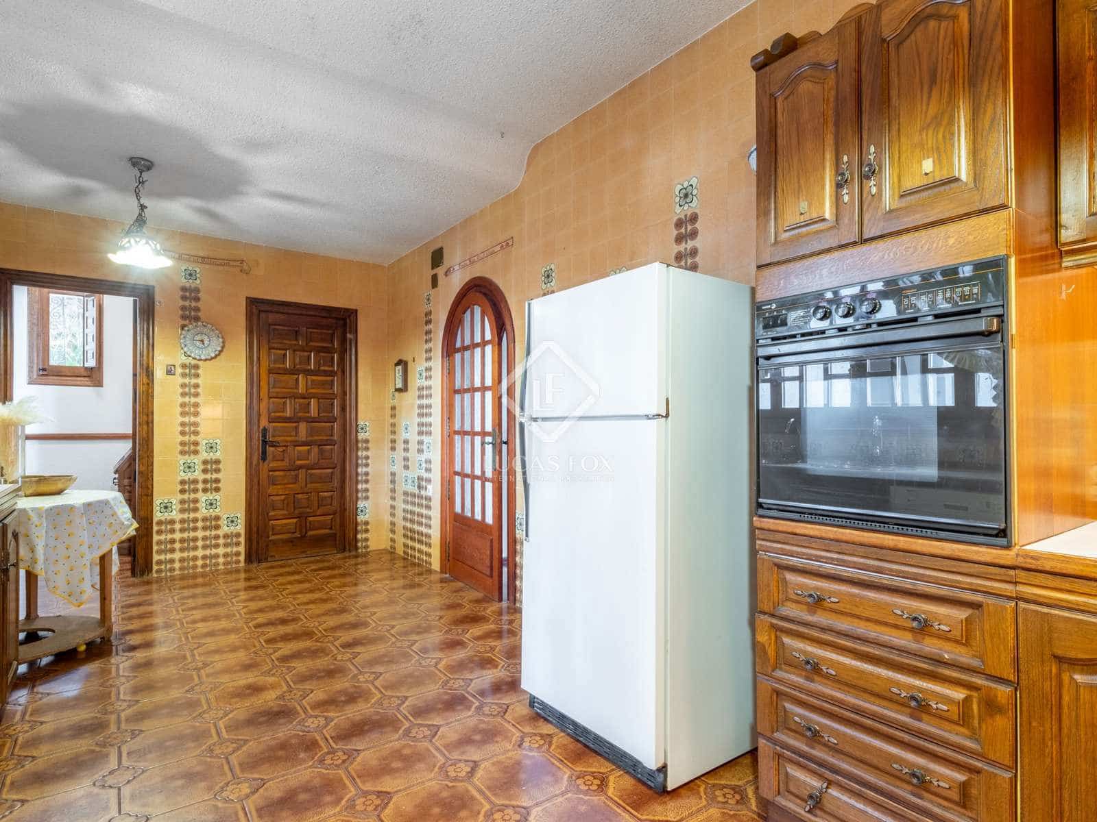 8 soveværelse Finca/Landehus til salg i Novelda med swimmingpool - € 6.000.000 (Ref: 7396570)