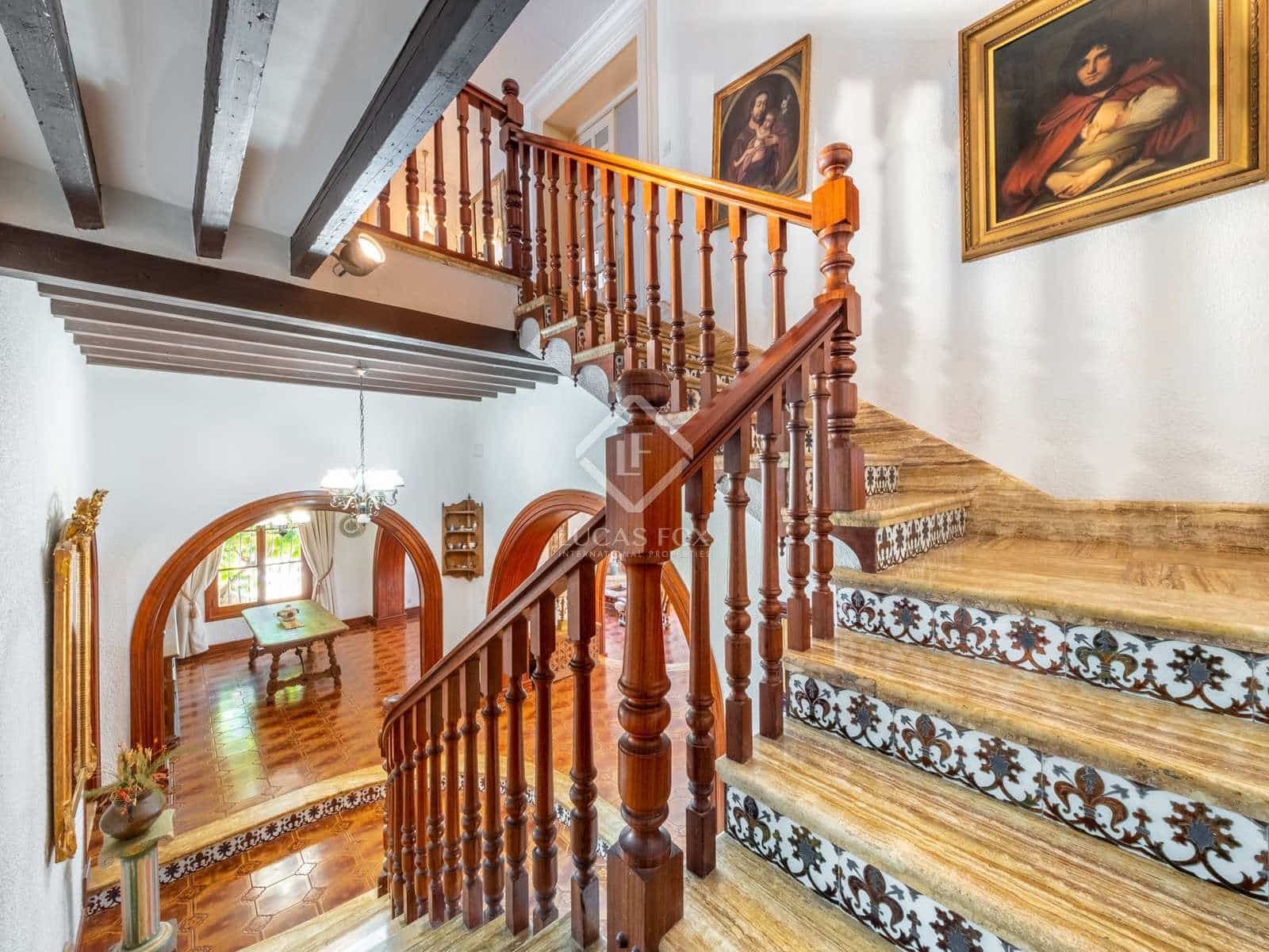 8 soveværelse Finca/Landehus til salg i Novelda med swimmingpool - € 6.000.000 (Ref: 7396570)