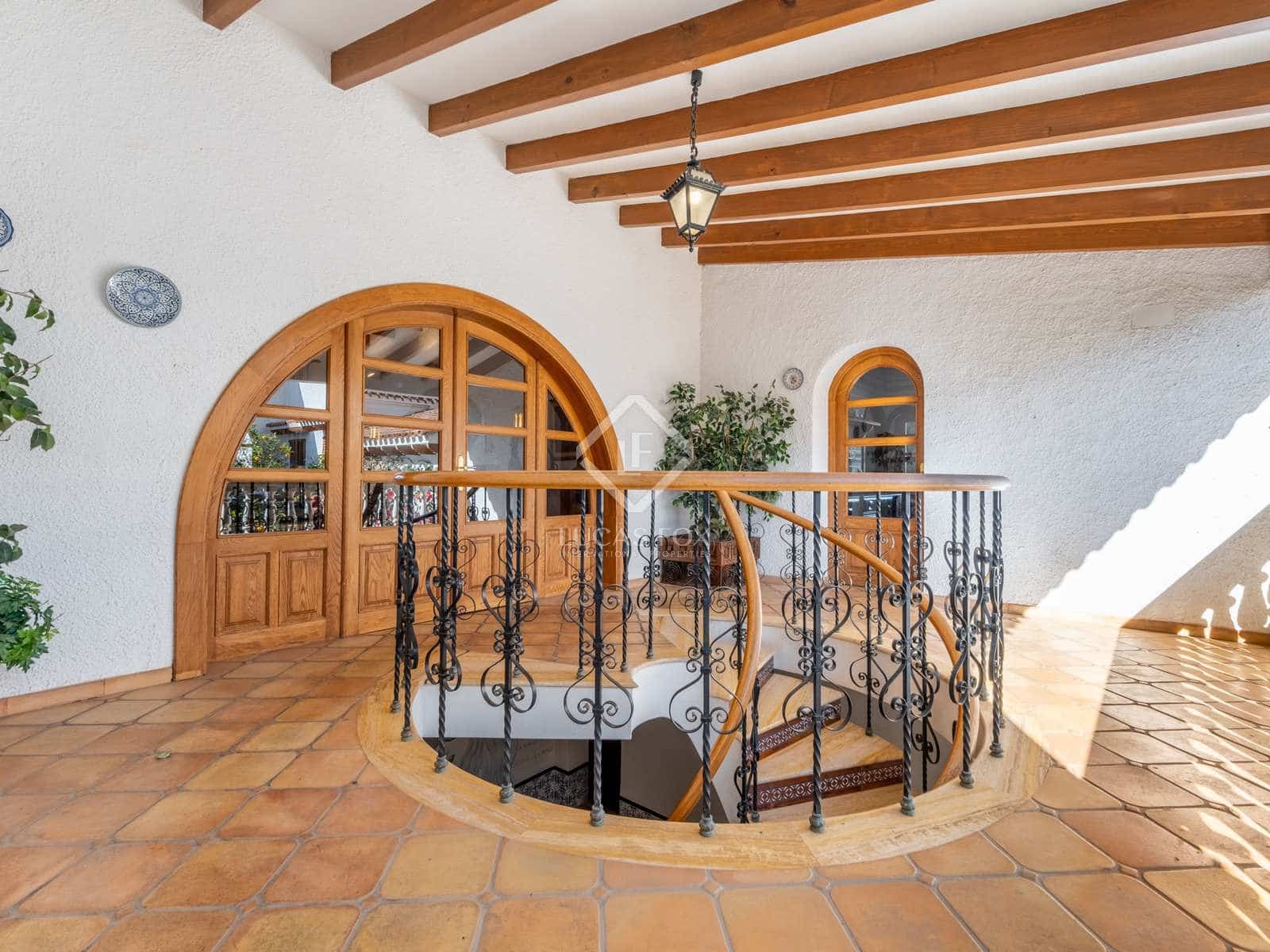 8 soveværelse Finca/Landehus til salg i Novelda med swimmingpool - € 6.000.000 (Ref: 7396570)