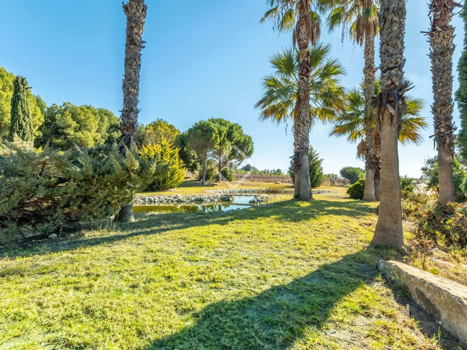 8 soveværelse Finca/Landehus til salg i Novelda med swimmingpool - € 6.000.000 (Ref: 7396570)