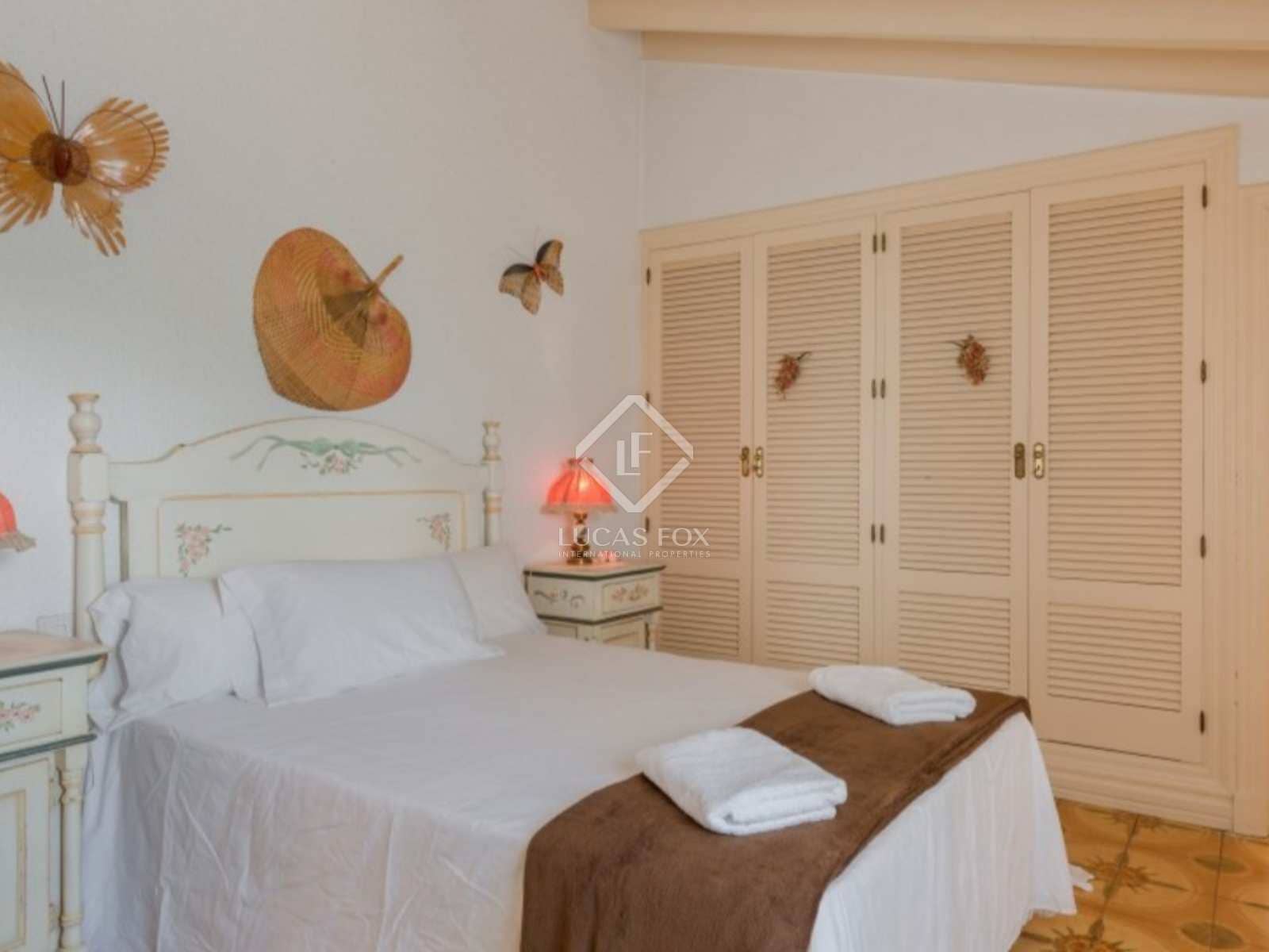 8 soveværelse Finca/Landehus til salg i Novelda med swimmingpool - € 6.000.000 (Ref: 7396570)