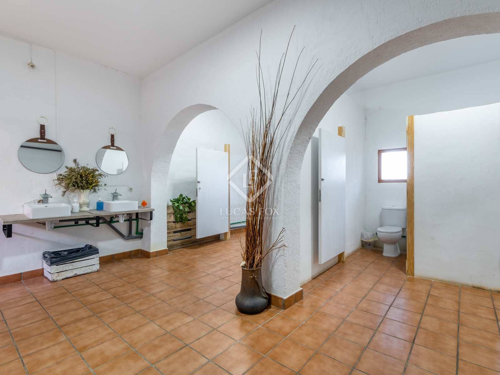 8 soveværelse Finca/Landehus til salg i Novelda med swimmingpool - € 6.000.000 (Ref: 7396570)