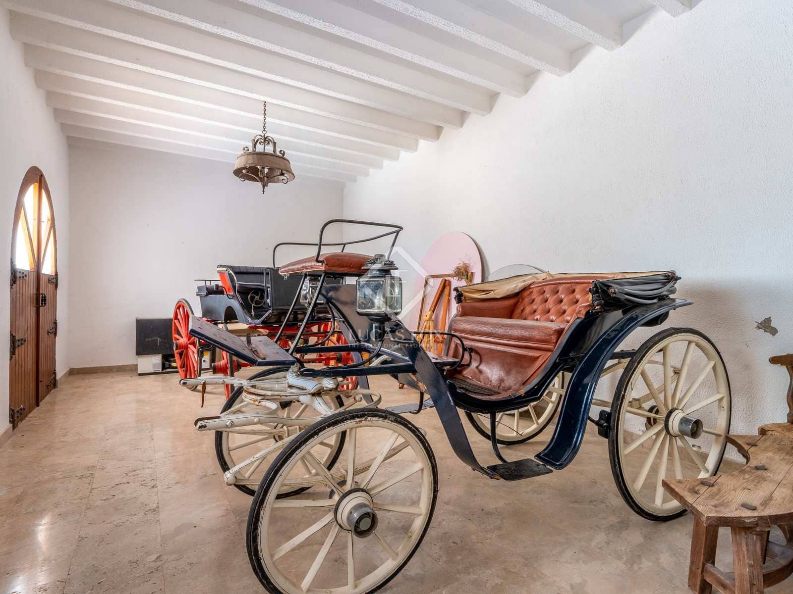 8 soveværelse Finca/Landehus til salg i Novelda med swimmingpool - € 6.000.000 (Ref: 7396570)