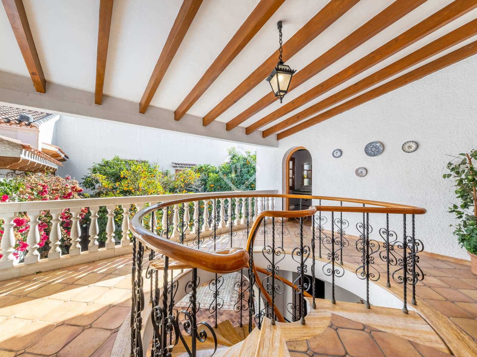 8 soveværelse Finca/Landehus til salg i Novelda med swimmingpool - € 6.000.000 (Ref: 7396570)