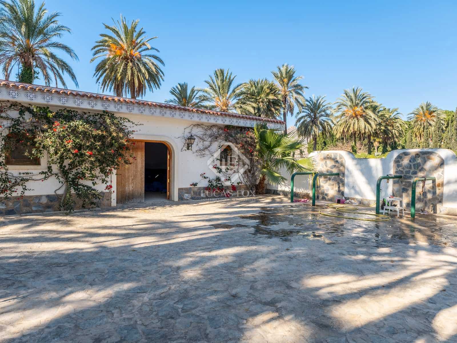 8 soveværelse Finca/Landehus til salg i Novelda med swimmingpool - € 6.000.000 (Ref: 7396570)