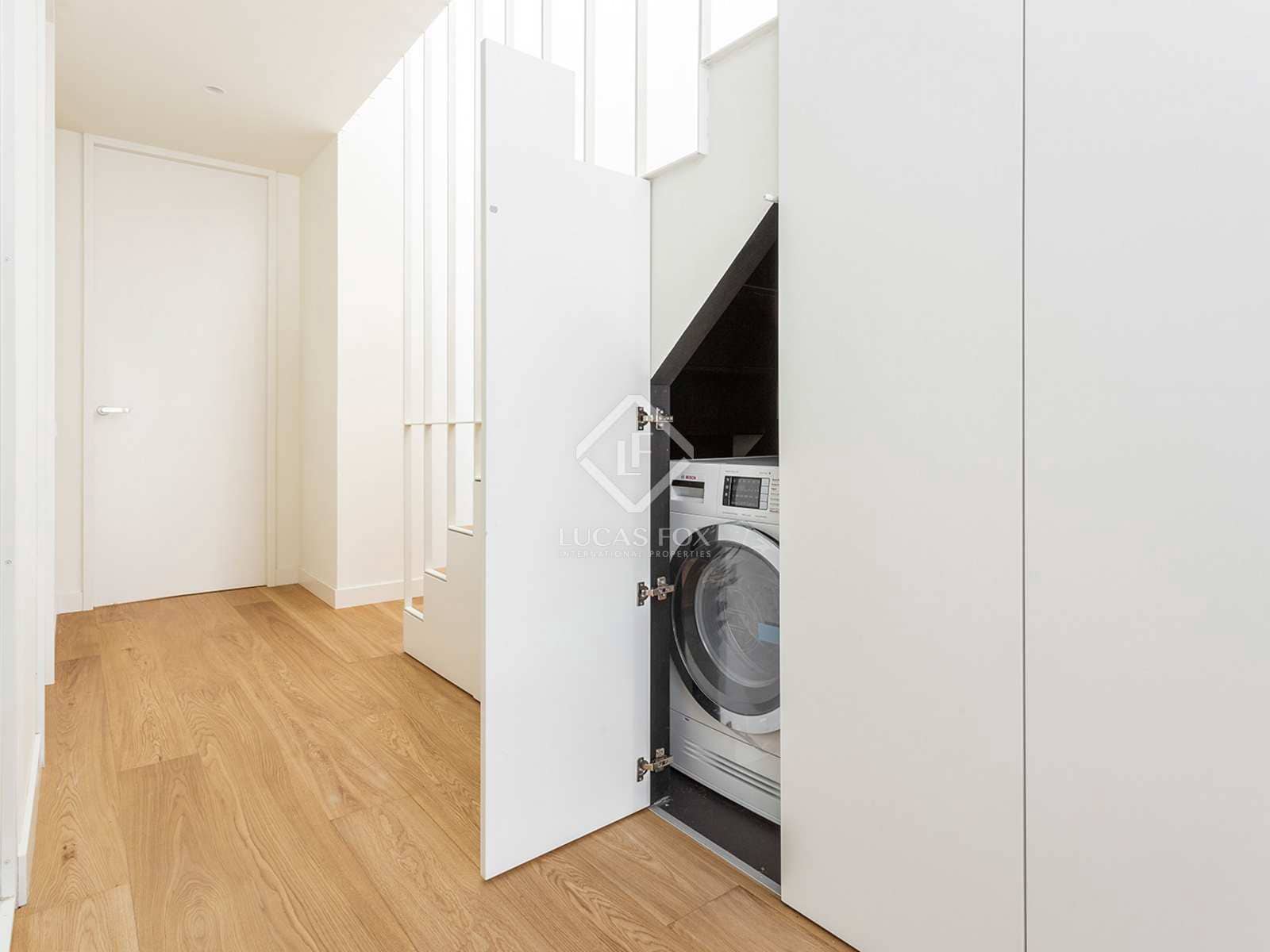 2 bedroom Apartment for sale in Barcelona city - € 2,188,000 (Ref: 7396573)