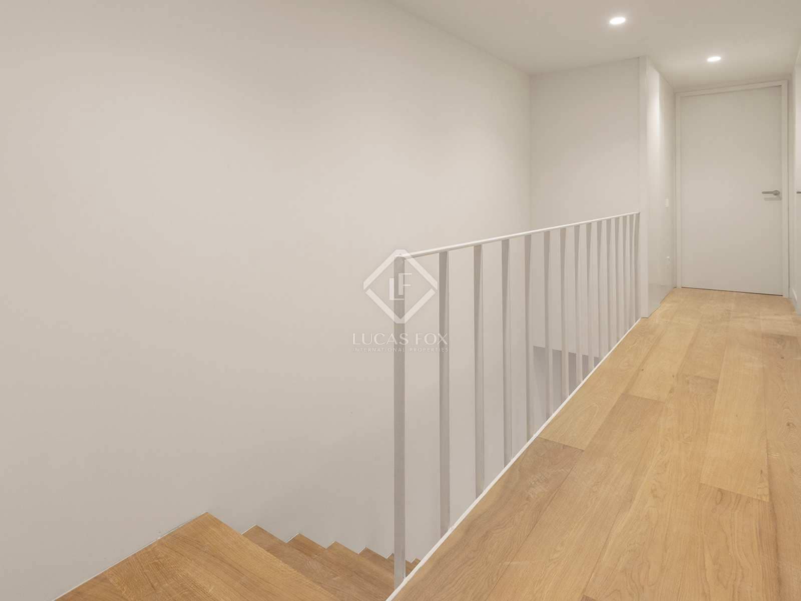 2 bedroom Apartment for sale in Barcelona city - € 2,188,000 (Ref: 7396573)