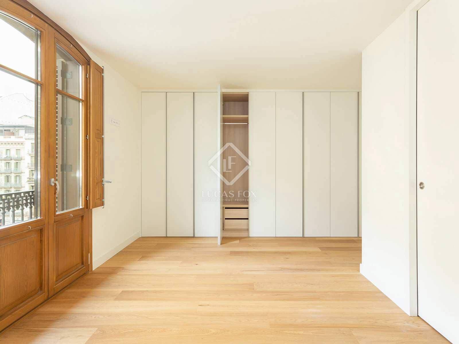 2 slaapkamer Penthouse te koop in Barcelona stad - € 2.188.000 (Ref: 7396574)