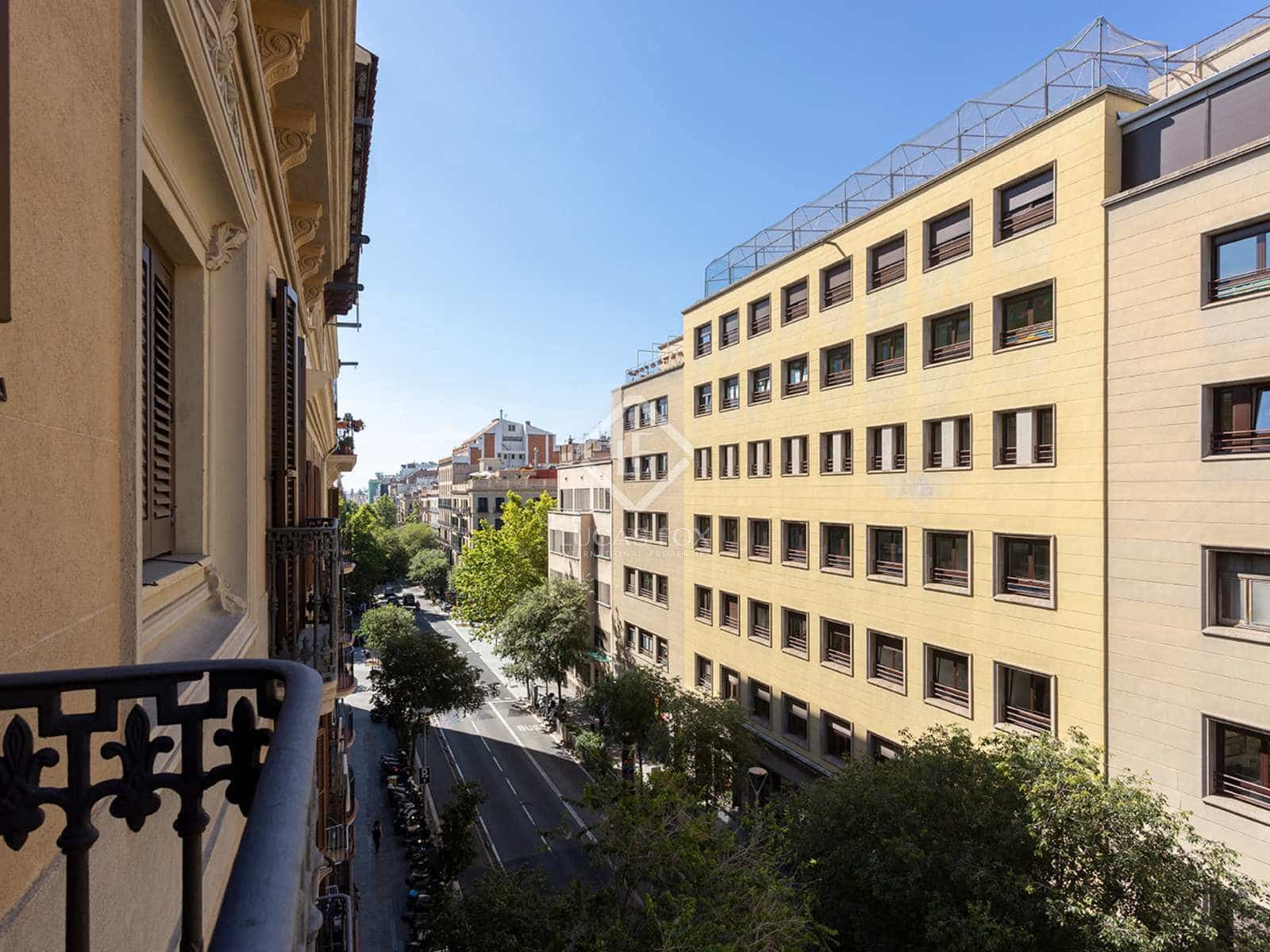 2 slaapkamer Penthouse te koop in Barcelona stad - € 2.188.000 (Ref: 7396574)