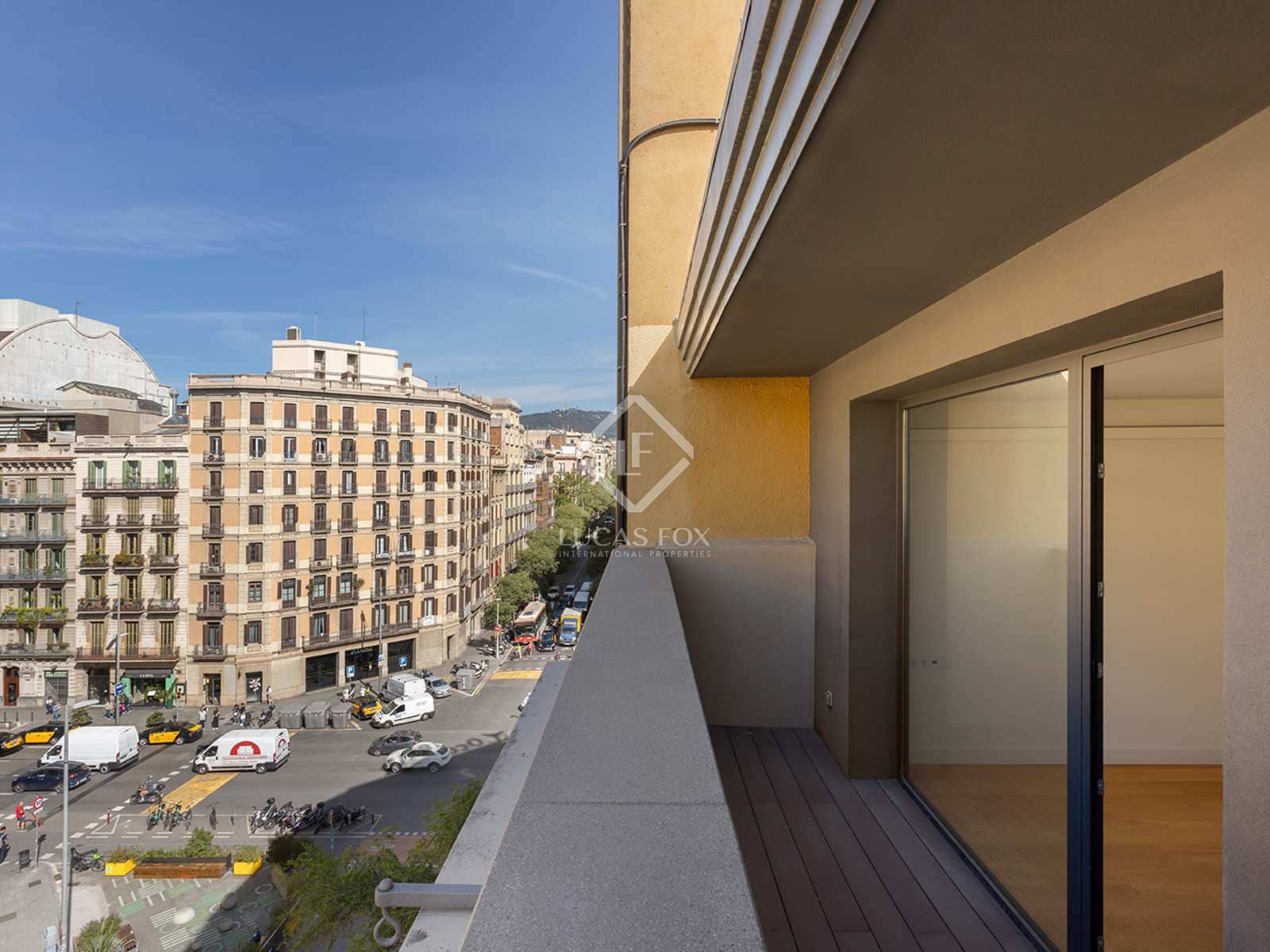 2 slaapkamer Penthouse te koop in Barcelona stad - € 2.188.000 (Ref: 7396574)