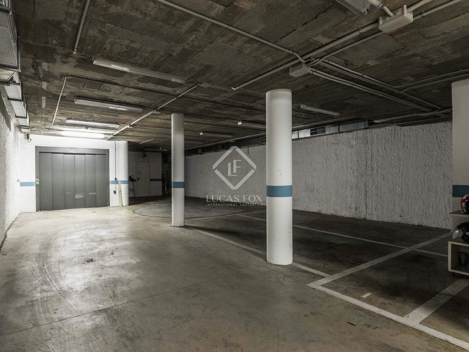 Chalet de 8 habitaciones en Barcelona ciudad en venta con piscina garaje - 2.395.000 € (Ref: 7396578)