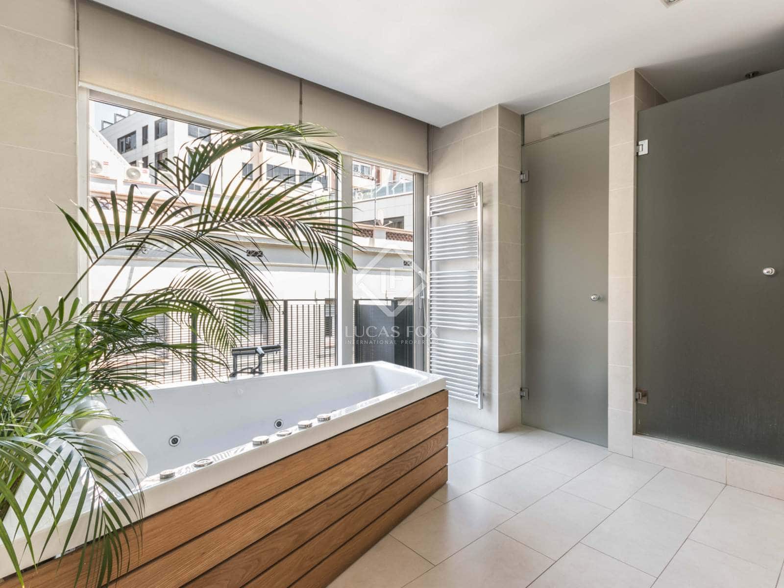 Chalet de 8 habitaciones en Barcelona ciudad en venta con piscina garaje - 2.395.000 € (Ref: 7396578)